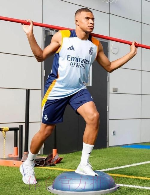 教练谈姆巴佩伤病:体能水平不佳 需加强训练 教练谈姆巴佩伤病:体能水平不佳 需加强训练